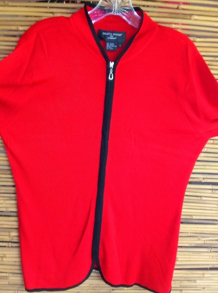 Colette Mordo for Sadimara L Long Sleeved Zip Front Knit Top in Red Black - Picture 2 of 4